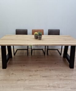 Eikenhout boomstam tafel met A-Poten