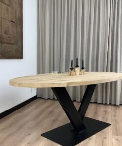 Alternative view of Eiken Ovale tafel met V-Poot