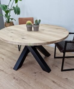 Alternative view of Eiken ronde tafel Twist Onderstel
