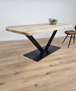 Alternative view of Eiken recht/rond tafel met V-Poot