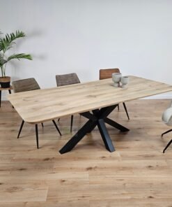 Eiken tafel met afgeronde hoeken met Matrixpoot