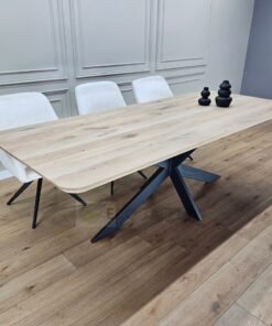 Alternative view of Eiken tafel met afgeronde hoeken met smalle matrixpoot