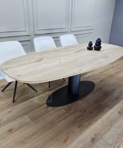 Alternative view of Eikenhout Deens ovale tafel O-Poot Ovaal