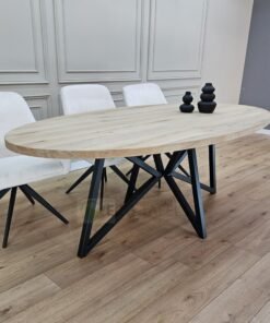 Alternative view of Eiken Ovale tafel met Vlinder Poot K4