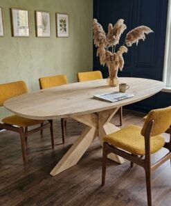 Alternative view of Eikenhout Deens ovale tafel met Eiken onderstel
