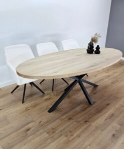 Alternative view of Eiken Ovale tafel met Matrixpoot K5