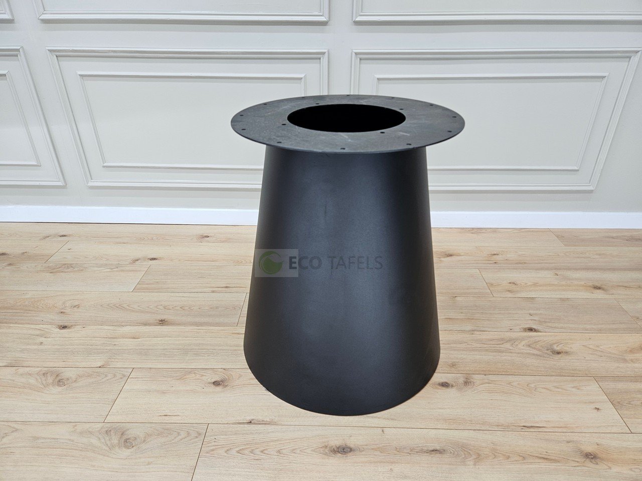 Ronde stalen kegel onderstel