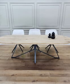 Eiken plat ovale tafel met Libelle onderstel