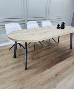 Alternative view of Eiken plat ovale tafel met Schuine poten