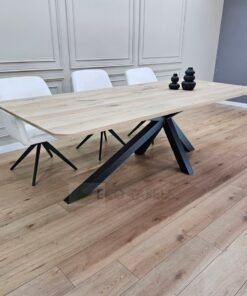 Alternative view of Eiken tafel met afgeronde hoeken met Matrix-K onderstel