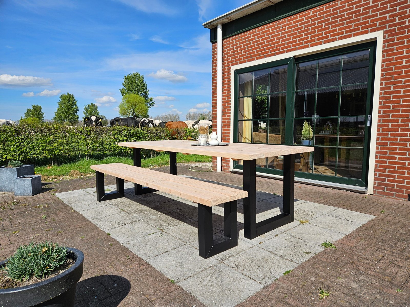 Douglashout tuintafel met U poten - Afbeelding 2