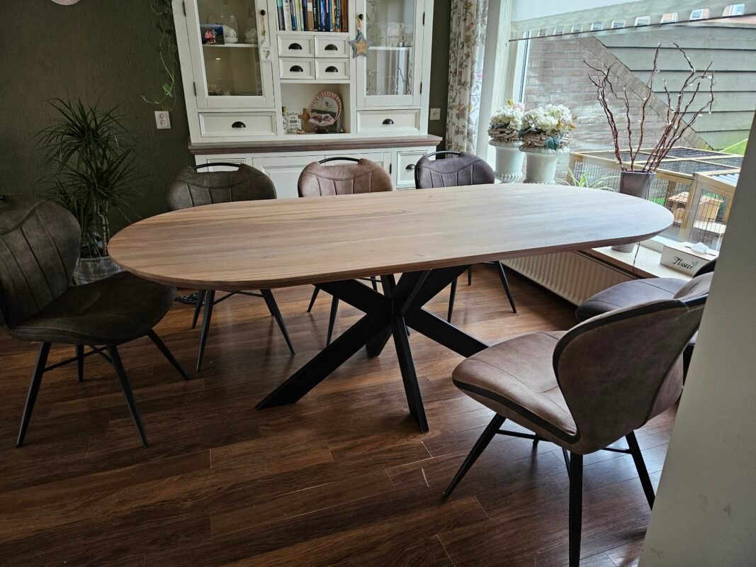 Eiken plat ovale tafel
